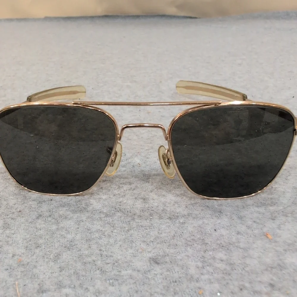 General Optical Aviator Sunglasses Gold Tone Frame Dark Gray Lens Pilot Style - Picture 3 of 8